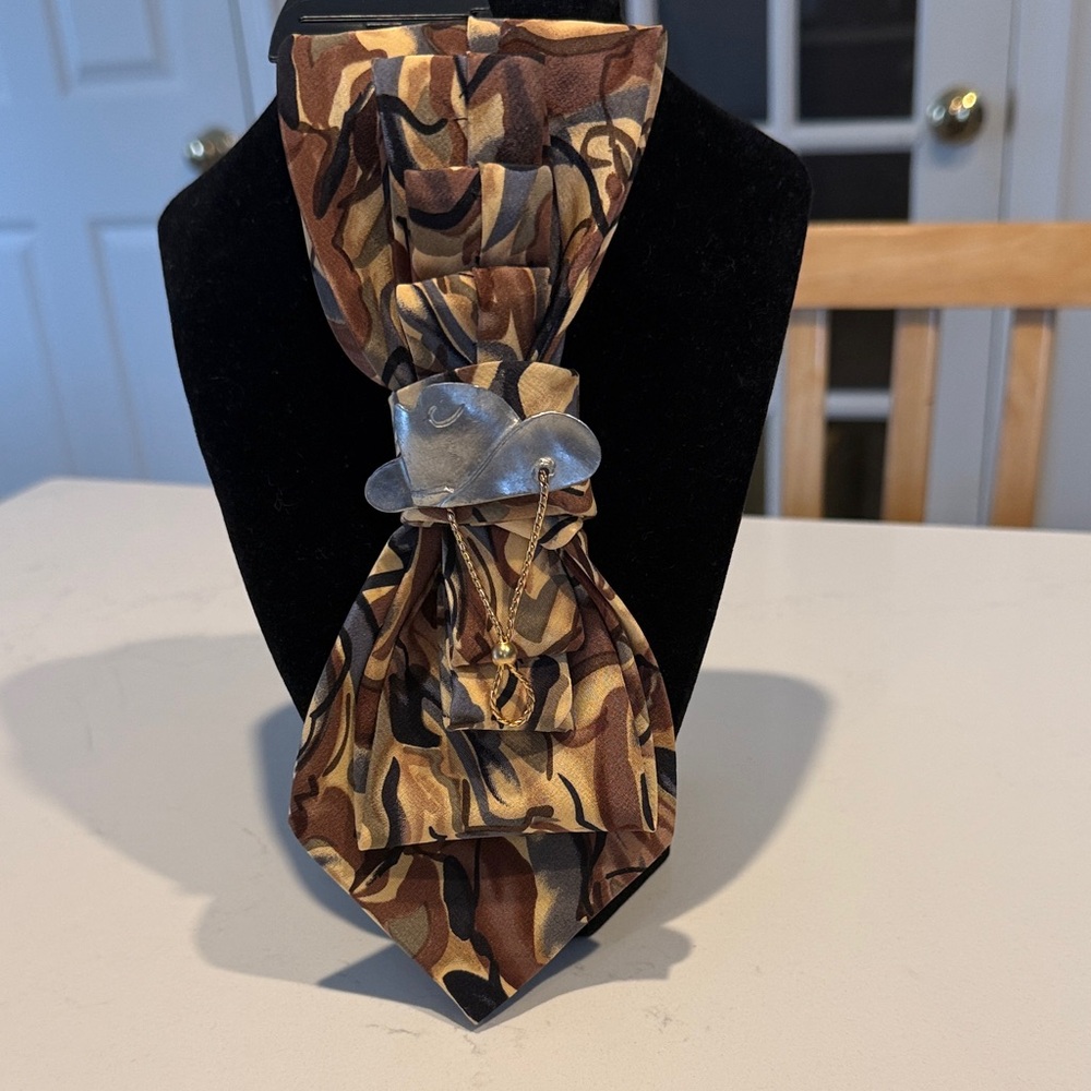 Tie Necklaces 💯 % Silk Tie